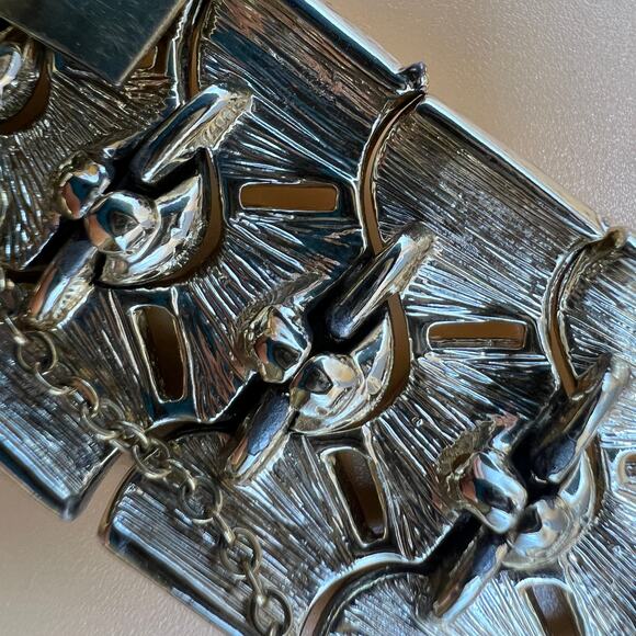 CORO TEXTURED FEATHER LEAF GOLD TONE MCM PANELED LINK NECKLACE BRACELET SET - Picture 7 of 11